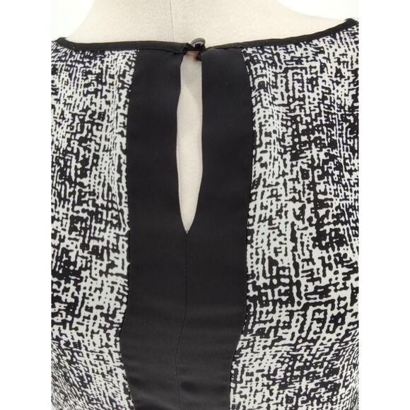 AB Studio Woman's Black White Chiffon Blouse Size M Keyhole Neck Back Slit Hi Lo - Picture 5 of 8